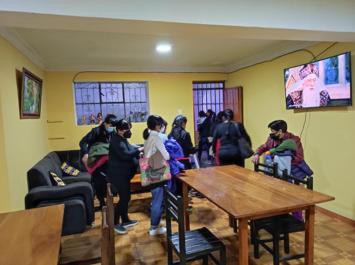 Hostel Las Gardenias Аякучо Екстер'єр фото